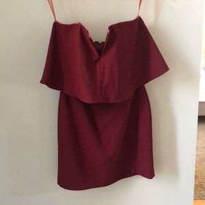 Very flattering strapless dress